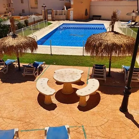 Carlos: Self Check-in Retreat With Pool In Cabo Roig Apartment