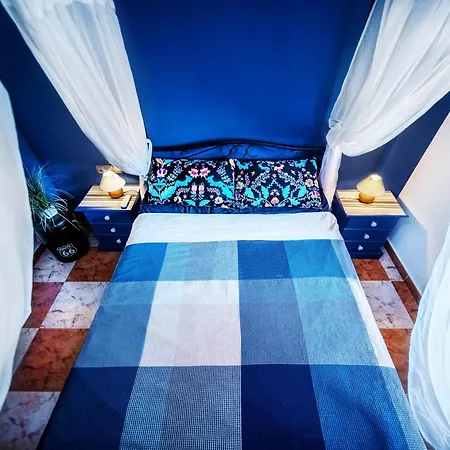 Apartment Carlos: Self Check-in Retreat With Pool In Cabo Roig *
